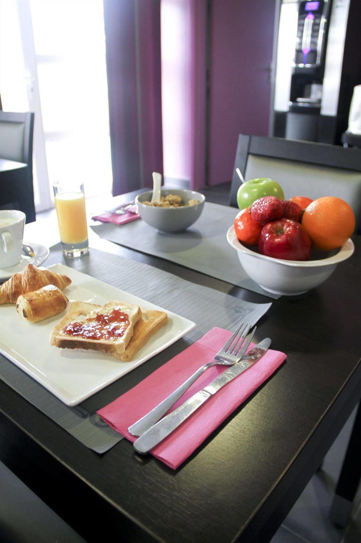 Park Wilson Airport Apartahotel 3*