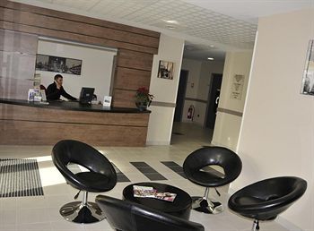 Park Wilson Airport Apartahotel Colomiers